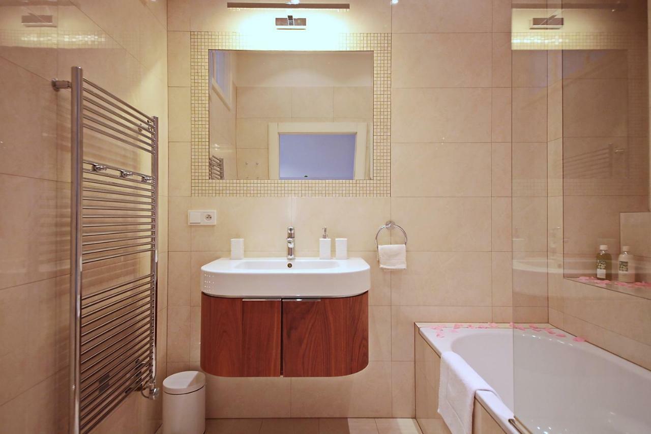 Apartment In The Heart Of Praha Exteriér fotografie