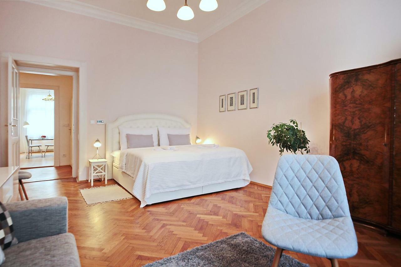 Apartment In The Heart Of Praha Exteriér fotografie